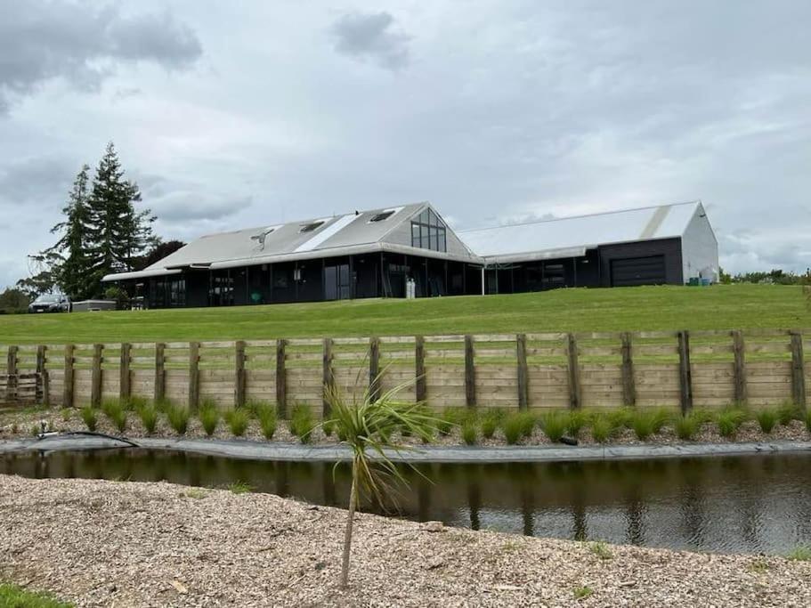 The Clubhouse Hamilton Exterior foto